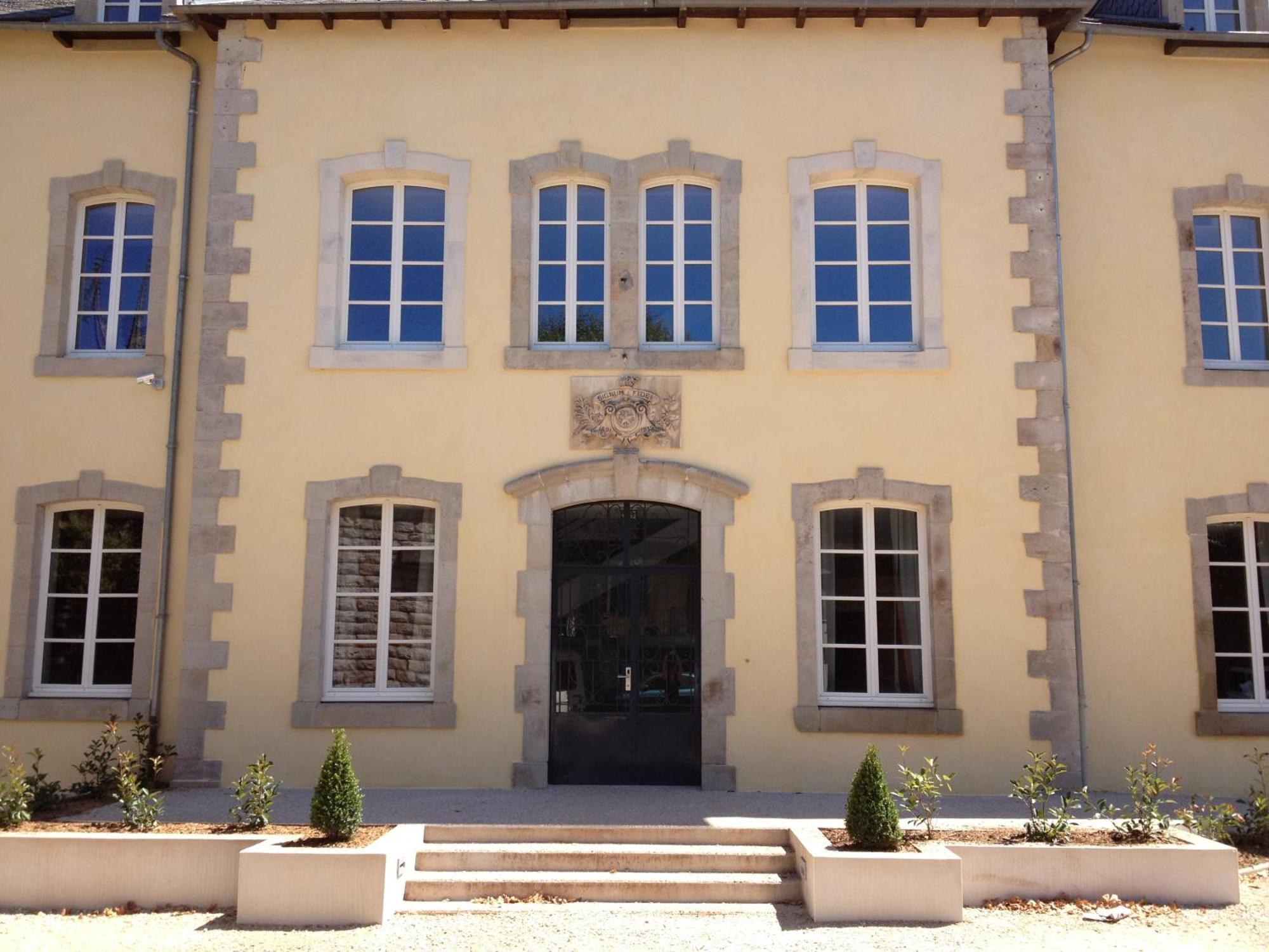 Le 1837 Aparthotel Saint-Affrique Exterior foto