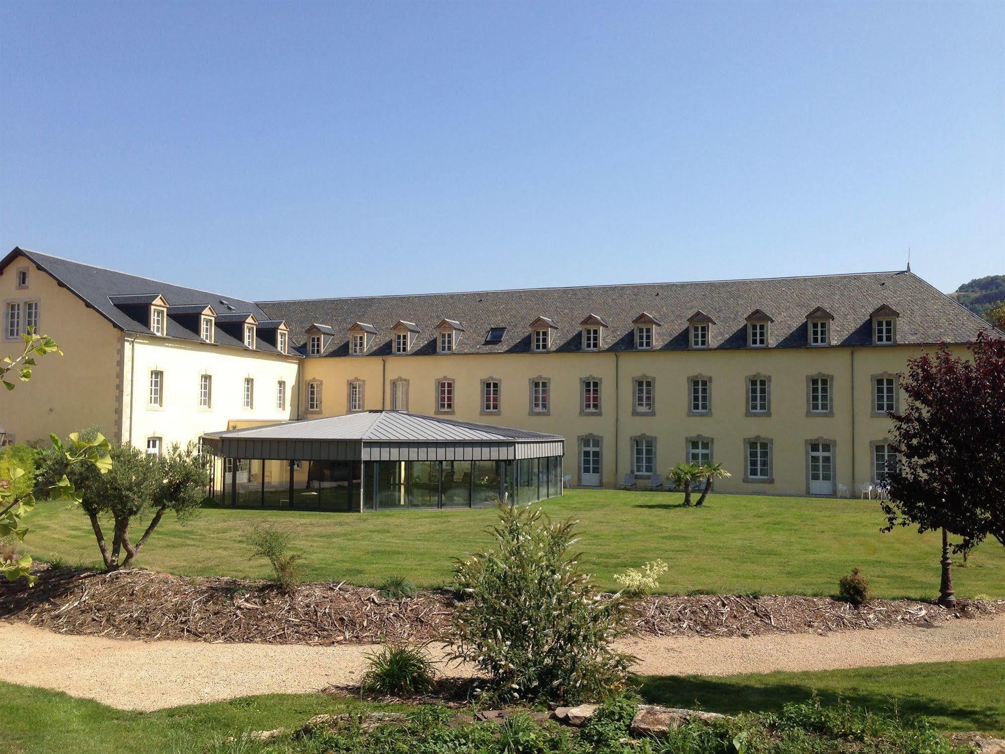Le 1837 Aparthotel Saint-Affrique Exterior foto